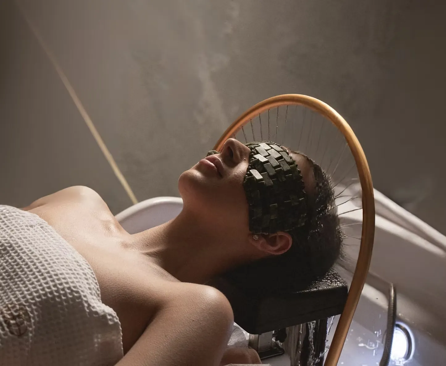 Read more about the article Wellness Luxury Day Spa + Clinic (Head Spa, Facials + IPL + HIFU, Sound Healing, Hair Growth, Body Contouring)